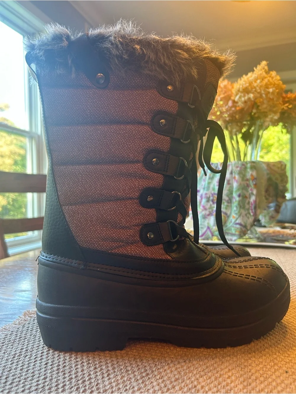 DSG Brown and Black Women's Lace-Up Faux-Fur Winter Boots
